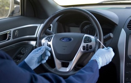 Kinh nghiệm tự vệ sinh nội thất ô tô tại nhà